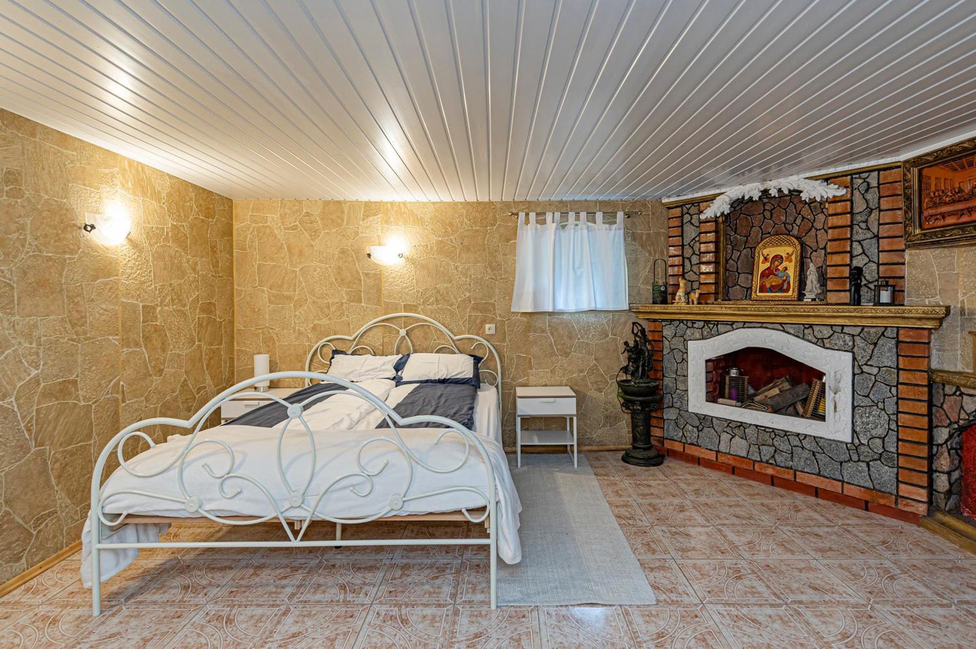 Spacious Studio Apartment By Polo Apartments Kaunas Luaran gambar