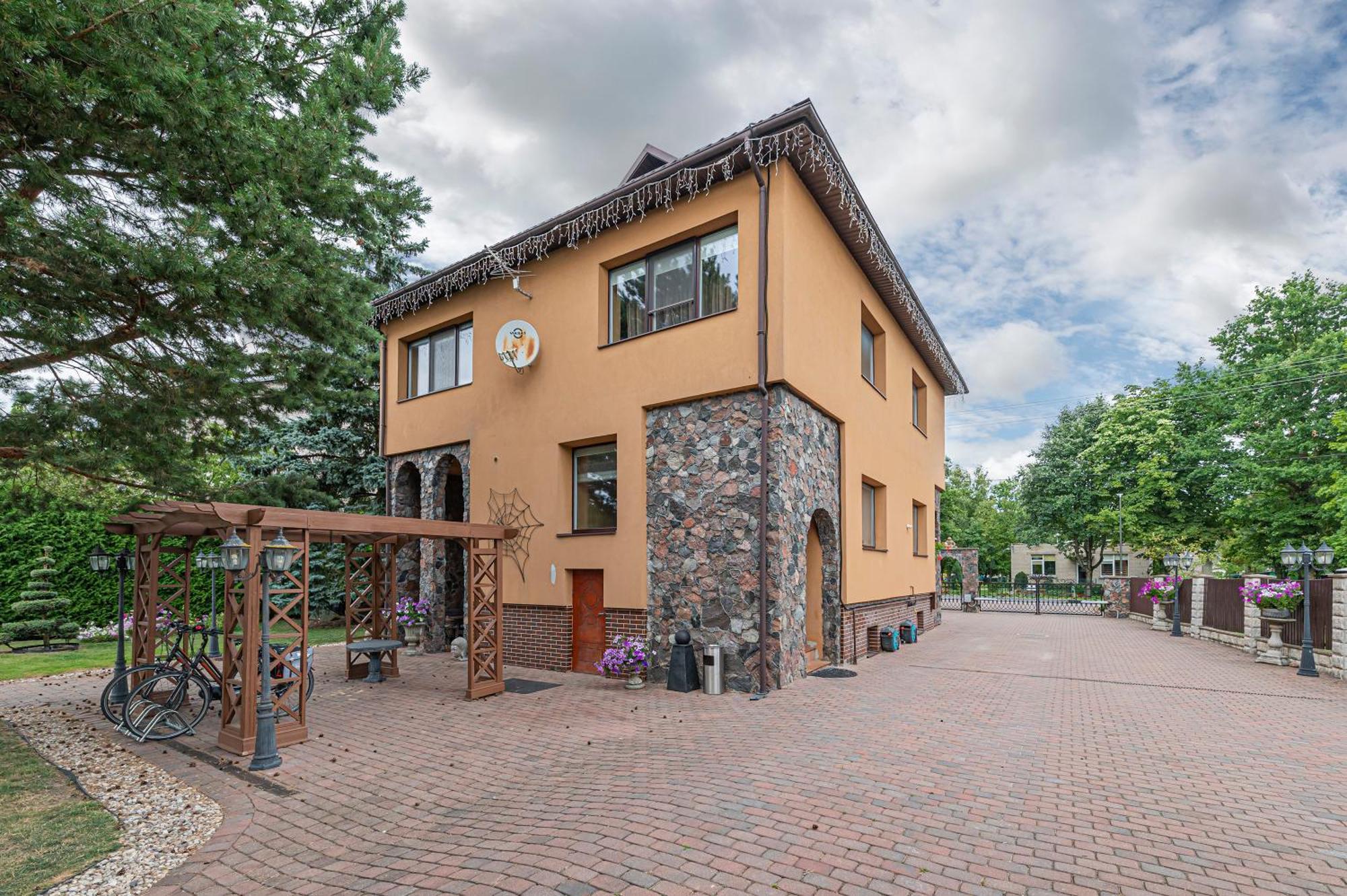 Spacious Studio Apartment By Polo Apartments Kaunas Luaran gambar
